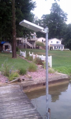 Side view of the overhead solar dock light
